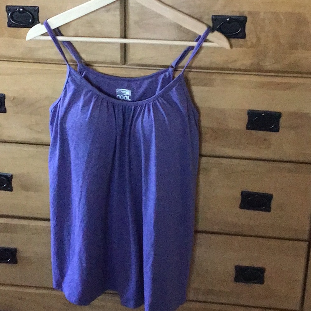 32 degreez cool tank with built in bra size m.